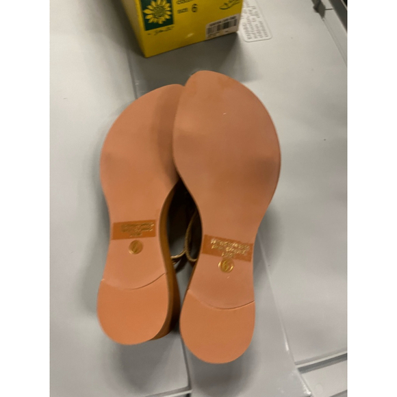 Women's Yellow Box Sandals Size 6 Pink - Picture 3 of 3